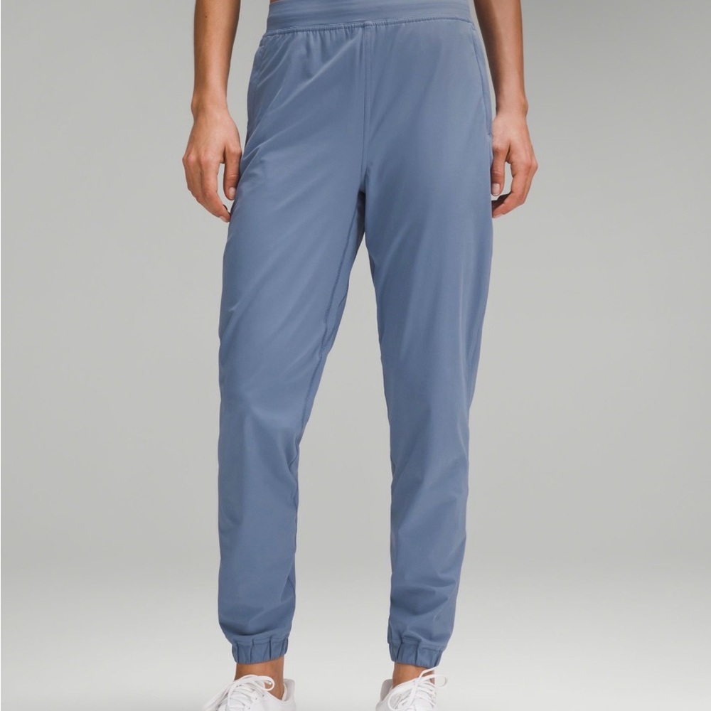 Lululemon Periwinkle Joggers Szie 8